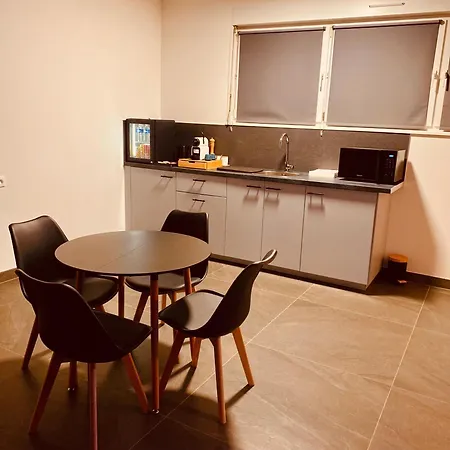 Aparthotel Loft Avec Jacuzzi Pro Et Sauna Privatif *