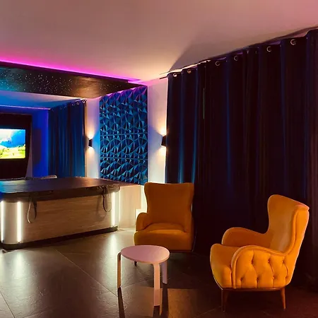 Lejlighedshotel Loft Avec Jacuzzi Pro Et Sauna Privatif *